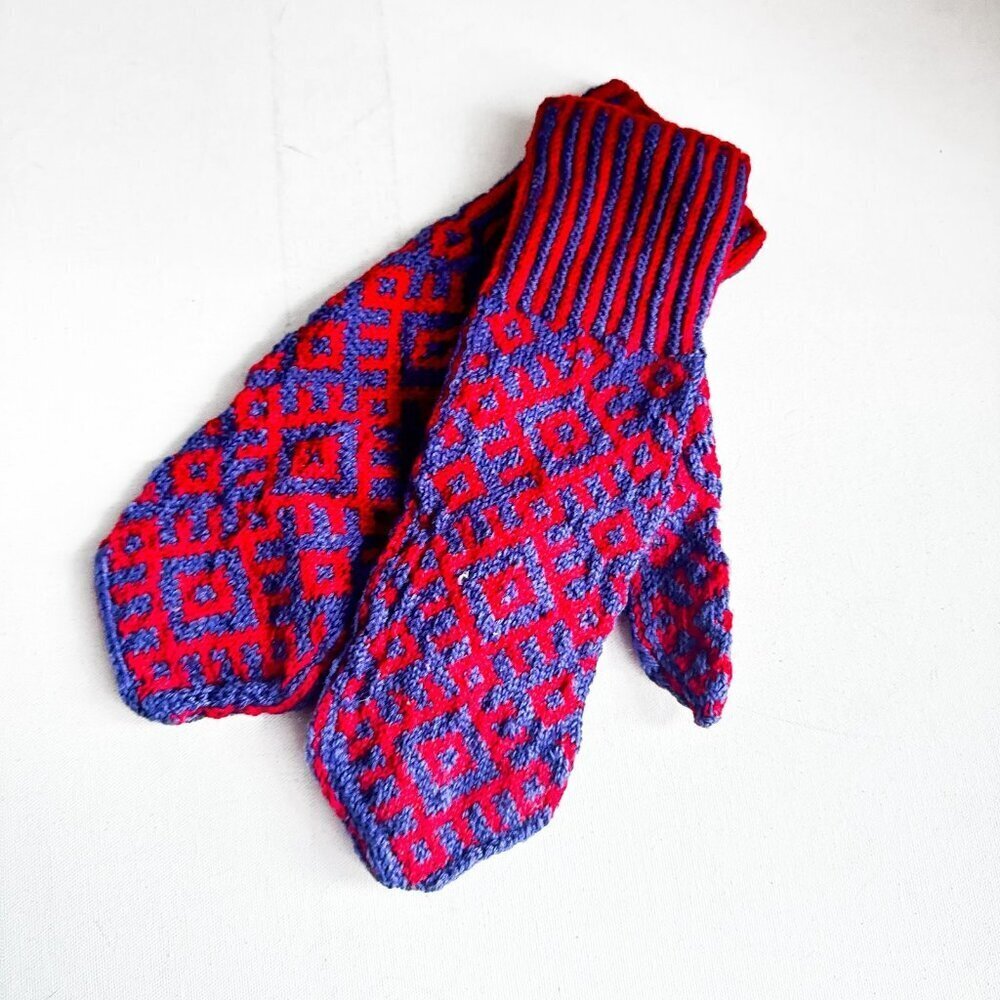 Vintage Handmade Red Blue Fairisle Print Wool Winter Mittens L